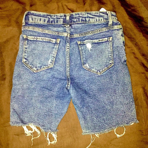 NO-BO mid rise size 3 shorts - Picture 2 of 3
